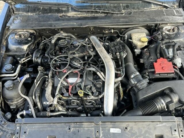 Чорний Пежо 607, об'ємом двигуна 2.7 л та пробігом 190 тис. км за 3600 $, фото 5 на Automoto.ua