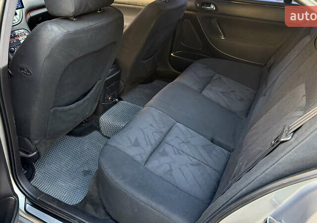 Серый Пежо 607, объемом двигателя 2.2 л и пробегом 343 тыс. км за 3700 $, фото 22 на Automoto.ua