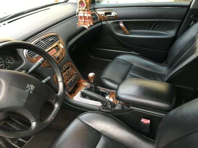 Серый Пежо 607, объемом двигателя 2.2 л и пробегом 260 тыс. км за 3900 $, фото 5 на Automoto.ua