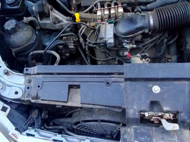 Сірий Пежо 607, об'ємом двигуна 2 л та пробігом 0 тис. км за 3650 $, фото 2 на Automoto.ua