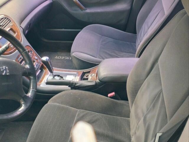 Пежо 607 2004 в Днепре (Днепропетровске) на Automoto.ua Серый Пежо 607, объемом двигателя 2.2 л и пробегом 215 тыс. км за 4500 $, фото 11 на Automoto.ua