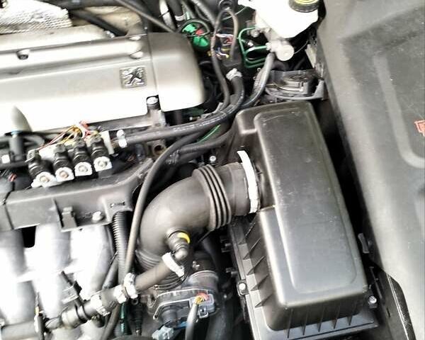 Пежо 607 2004 в Днепре (Днепропетровске) на Automoto.ua Серый Пежо 607, объемом двигателя 2.2 л и пробегом 215 тыс. км за 4500 $, фото 9 на Automoto.ua