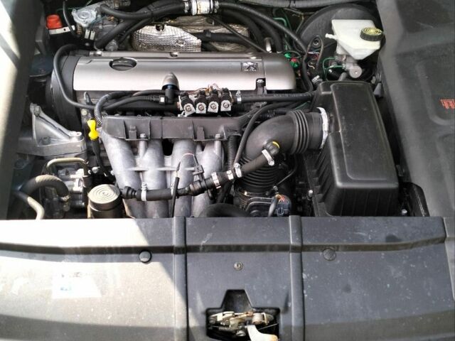 Пежо 607 2004 в Днепре (Днепропетровске) на Automoto.ua Серый Пежо 607, объемом двигателя 2.2 л и пробегом 215 тыс. км за 4500 $, фото 7 на Automoto.ua