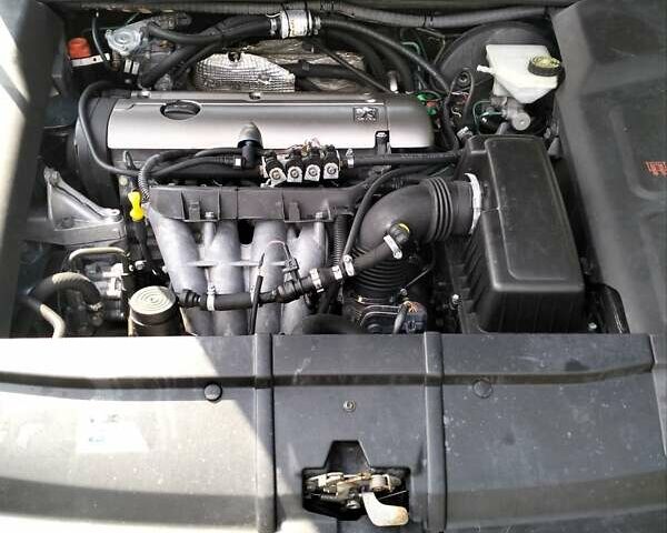 Пежо 607 2004 в Днепре (Днепропетровске) на Automoto.ua Серый Пежо 607, объемом двигателя 2.2 л и пробегом 215 тыс. км за 4500 $, фото 8 на Automoto.ua