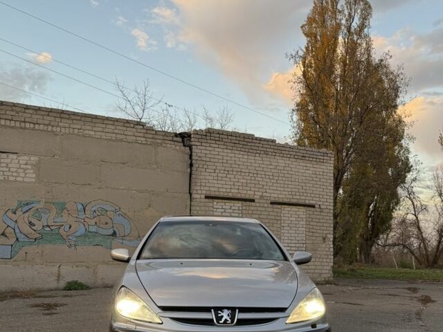 Серый Пежо 607, объемом двигателя 3 л и пробегом 300 тыс. км за 1600 $, фото 1 на Automoto.ua