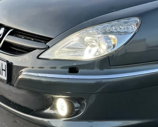 Серый Пежо 607, объемом двигателя 2.18 л и пробегом 530 тыс. км за 3299 $, фото 7 на Automoto.ua