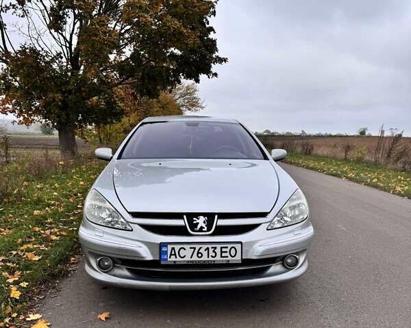 Серый Пежо 607, объемом двигателя 2 л и пробегом 310 тыс. км за 6900 $, фото 1 на Automoto.ua