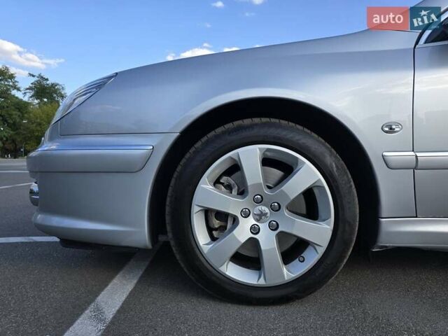 Сірий Пежо 607, об'ємом двигуна 2.95 л та пробігом 135 тис. км за 10800 $, фото 10 на Automoto.ua