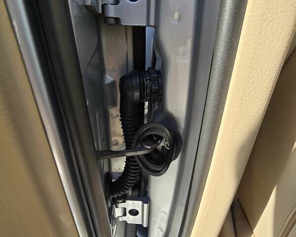 Сірий Пежо 607, об'ємом двигуна 2.95 л та пробігом 135 тис. км за 10800 $, фото 25 на Automoto.ua