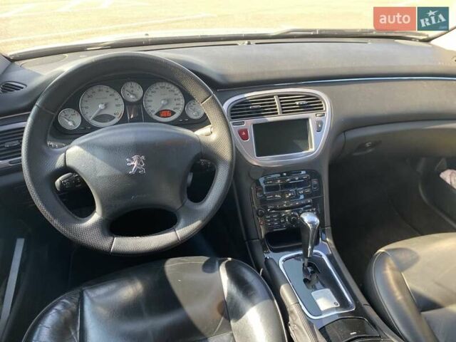 Серый Пежо 607, объемом двигателя 2.7 л и пробегом 349 тыс. км за 5700 $, фото 27 на Automoto.ua