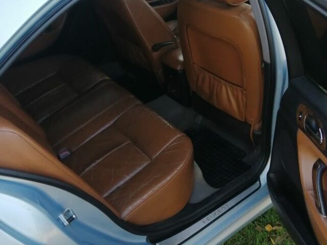 Синий Пежо 607, объемом двигателя 2 л и пробегом 400 тыс. км за 1500 $, фото 4 на Automoto.ua