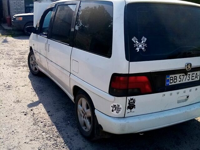 Белый Пежо 806, объемом двигателя 2 л и пробегом 500 тыс. км за 2610 $, фото 1 на Automoto.ua