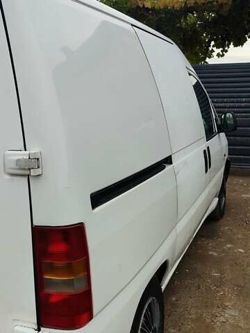 Белый Пежо 806, объемом двигателя 1.9 л и пробегом 330 тыс. км за 2200 $, фото 1 на Automoto.ua