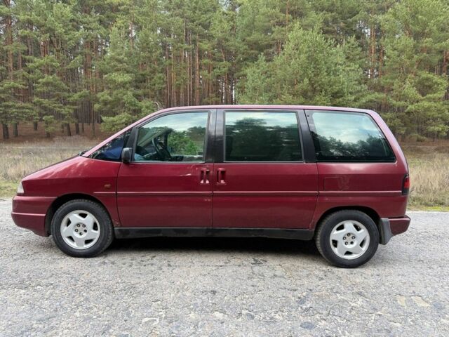Красный Пежо 806, объемом двигателя 2 л и пробегом 235 тыс. км за 3400 $, фото 4 на Automoto.ua
