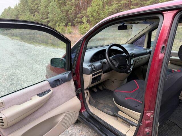 Красный Пежо 806, объемом двигателя 2 л и пробегом 235 тыс. км за 3400 $, фото 10 на Automoto.ua