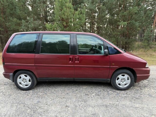 Красный Пежо 806, объемом двигателя 2 л и пробегом 235 тыс. км за 3400 $, фото 5 на Automoto.ua