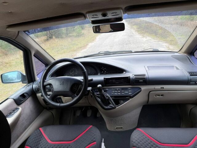 Красный Пежо 806, объемом двигателя 2 л и пробегом 235 тыс. км за 3400 $, фото 11 на Automoto.ua