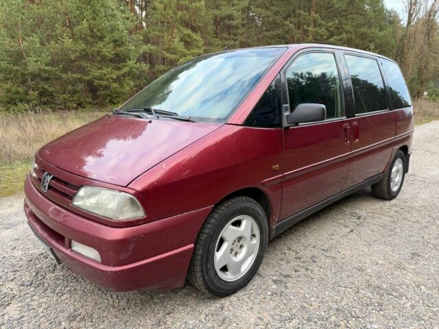 Красный Пежо 806, объемом двигателя 2 л и пробегом 235 тыс. км за 3400 $, фото 1 на Automoto.ua