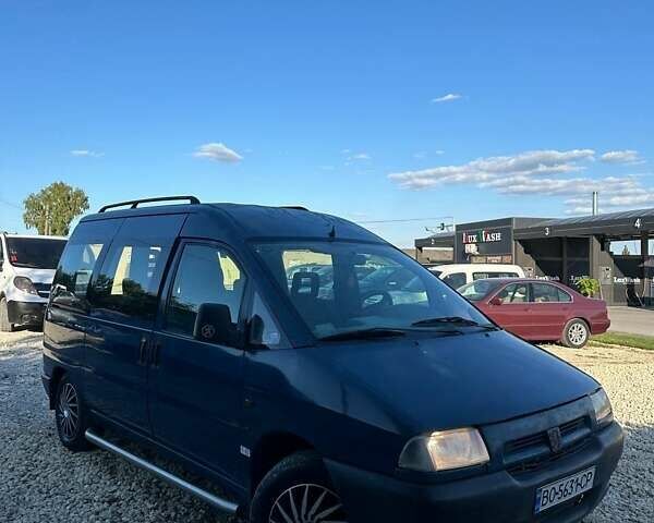 Синий Пежо 806, объемом двигателя 1.91 л и пробегом 300 тыс. км за 2400 $, фото 7 на Automoto.ua