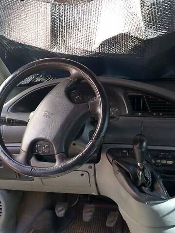 Зеленый Пежо 806, объемом двигателя 2 л и пробегом 260 тыс. км за 1500 $, фото 9 на Automoto.ua