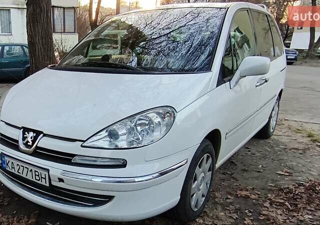 Белый Пежо 807, объемом двигателя 2 л и пробегом 247 тыс. км за 5500 $, фото 3 на Automoto.ua