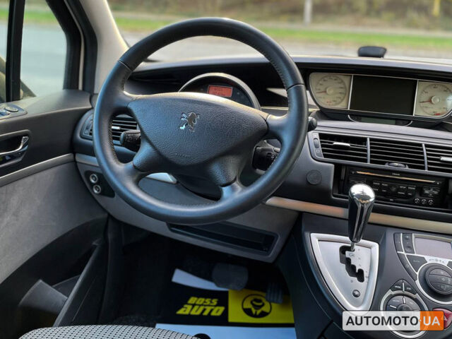 Белый Пежо 807, объемом двигателя 2 л и пробегом 184 тыс. км за 9400 $, фото 15 на Automoto.ua