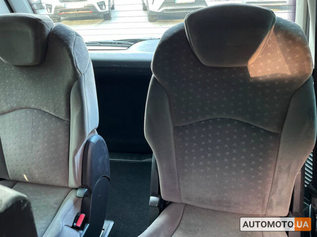 Белый Пежо 807, объемом двигателя 2 л и пробегом 184 тыс. км за 9400 $, фото 11 на Automoto.ua