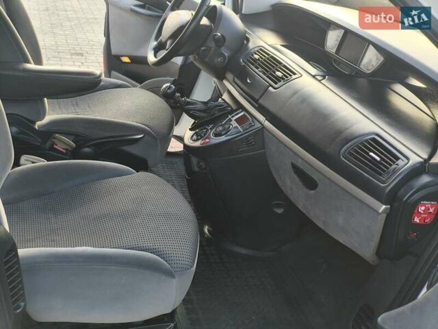 Белый Пежо 807, объемом двигателя 2 л и пробегом 245 тыс. км за 7500 $, фото 22 на Automoto.ua