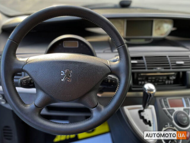 Белый Пежо 807, объемом двигателя 2 л и пробегом 184 тыс. км за 9400 $, фото 13 на Automoto.ua