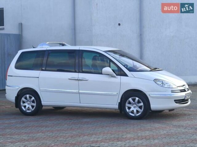 Белый Пежо 807, объемом двигателя 2 л и пробегом 245 тыс. км за 7500 $, фото 2 на Automoto.ua