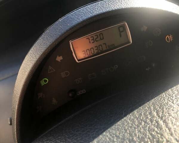 Білий Пежо 807, об'ємом двигуна 2 л та пробігом 300 тис. км за 8300 $, фото 4 на Automoto.ua