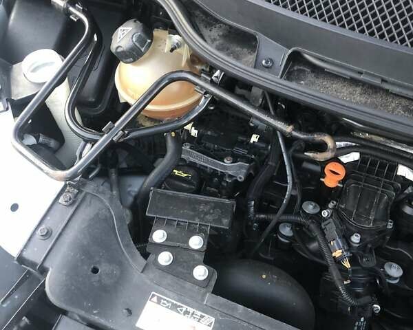 Белый Пежо 807, объемом двигателя 2 л и пробегом 2 тыс. км за 8900 $, фото 11 на Automoto.ua