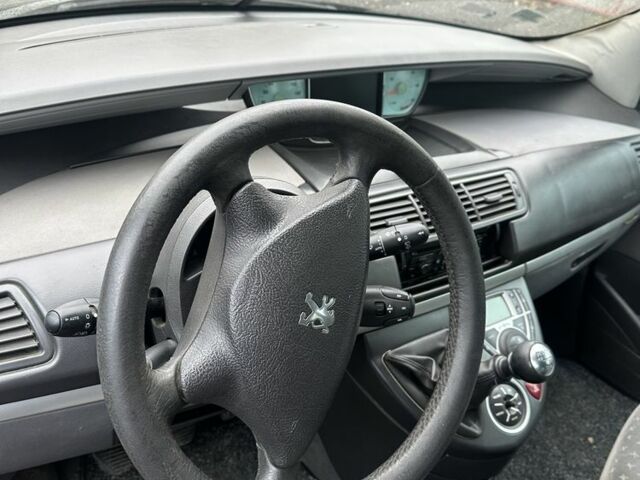 Бежевый Пежо 807, объемом двигателя 2.2 л и пробегом 300 тыс. км за 1800 $, фото 8 на Automoto.ua