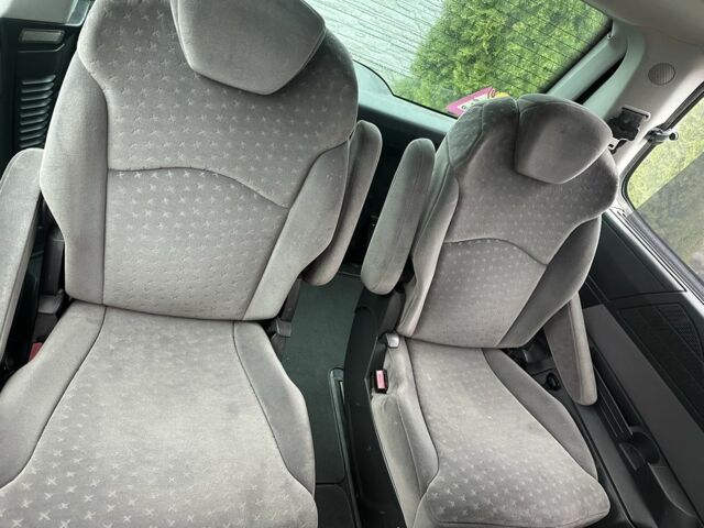 Бежевый Пежо 807, объемом двигателя 2.2 л и пробегом 300 тыс. км за 1800 $, фото 3 на Automoto.ua