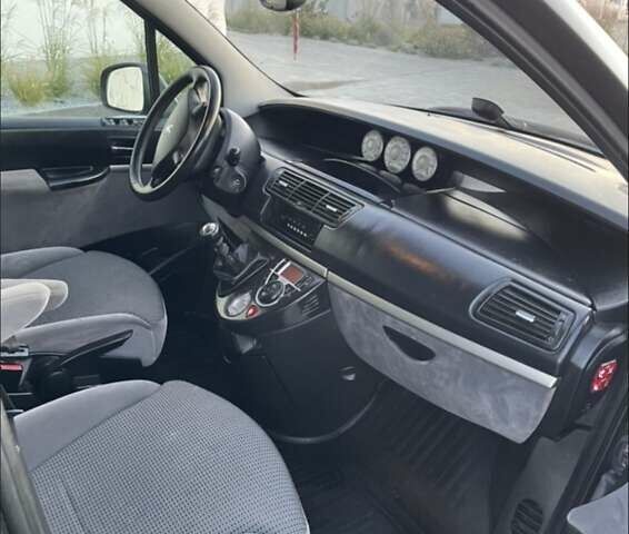 Бежевый Пежо 807, объемом двигателя 2 л и пробегом 240 тыс. км за 6500 $, фото 3 на Automoto.ua