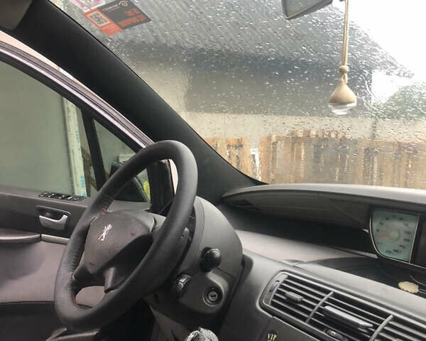 Черный Пежо 807, объемом двигателя 2.18 л и пробегом 340 тыс. км за 4300 $, фото 5 на Automoto.ua