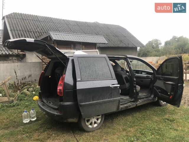 Черный Пежо 807, объемом двигателя 2.18 л и пробегом 340 тыс. км за 4300 $, фото 4 на Automoto.ua