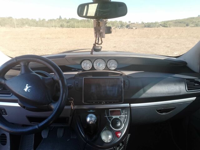 Черный Пежо 807, объемом двигателя 2.2 л и пробегом 320 тыс. км за 5300 $, фото 2 на Automoto.ua