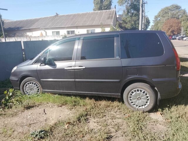 Черный Пежо 807, объемом двигателя 2.2 л и пробегом 320 тыс. км за 5300 $, фото 5 на Automoto.ua