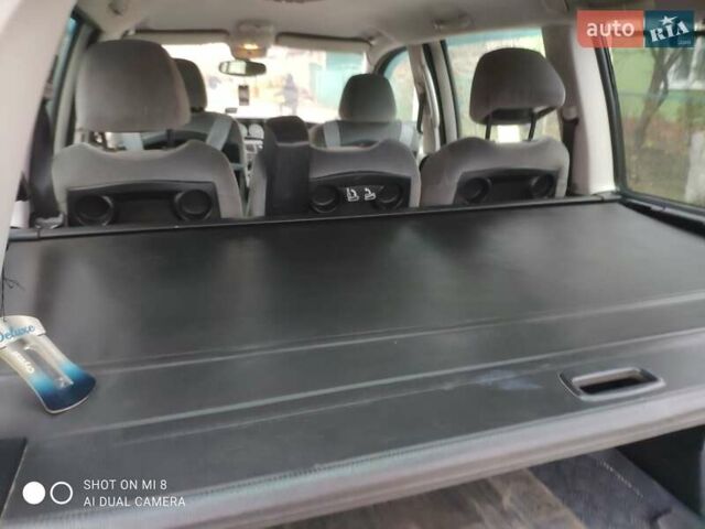 Черный Пежо 807, объемом двигателя 2 л и пробегом 323 тыс. км за 4200 $, фото 10 на Automoto.ua