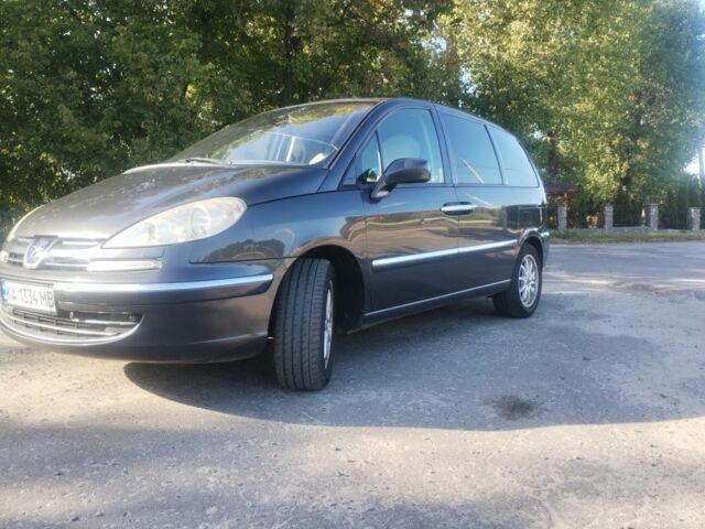 Черный Пежо 807, объемом двигателя 2.2 л и пробегом 317 тыс. км за 5500 $, фото 3 на Automoto.ua