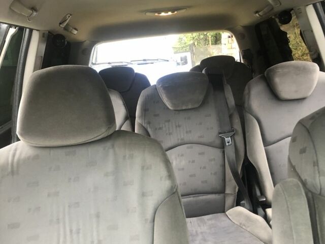 Черный Пежо 807, объемом двигателя 2.2 л и пробегом 340 тыс. км за 3700 $, фото 4 на Automoto.ua