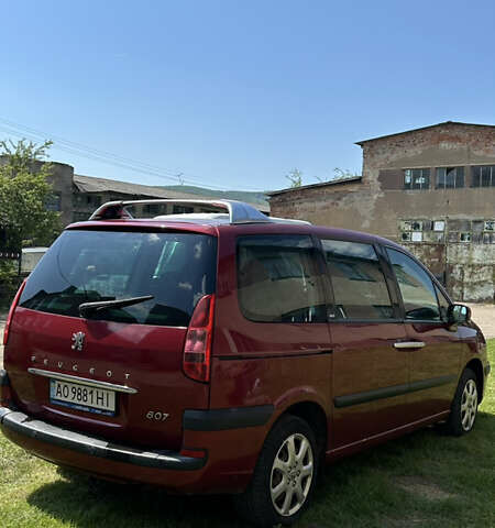 Красный Пежо 807, объемом двигателя 2.2 л и пробегом 450 тыс. км за 4500 $, фото 2 на Automoto.ua