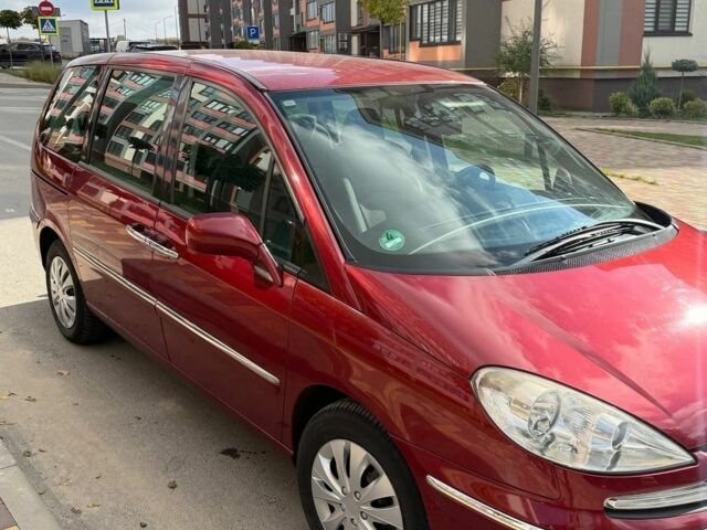 Красный Пежо 807, объемом двигателя 2 л и пробегом 305 тыс. км за 5725 $, фото 3 на Automoto.ua