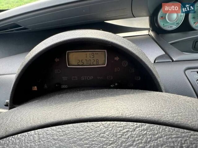 Пежо 807, объемом двигателя 2 л и пробегом 257 тыс. км за 3700 $, фото 14 на Automoto.ua