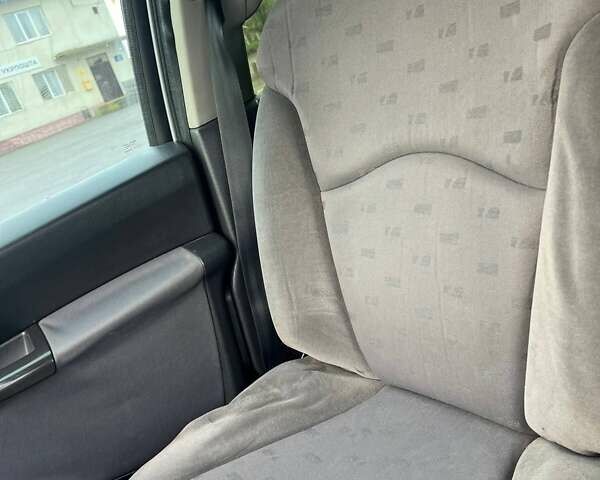Пежо 807, объемом двигателя 2 л и пробегом 257 тыс. км за 3700 $, фото 7 на Automoto.ua