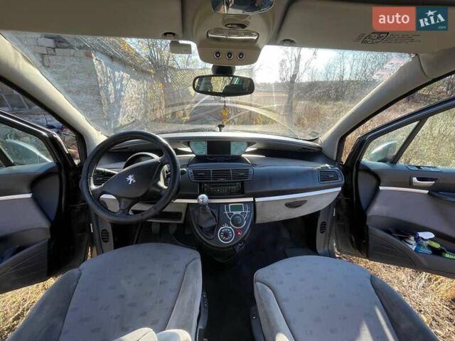 Пежо 807, объемом двигателя 2.2 л и пробегом 320 тыс. км за 2375 $, фото 4 на Automoto.ua