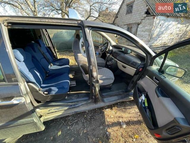 Пежо 807, объемом двигателя 2.2 л и пробегом 320 тыс. км за 2375 $, фото 2 на Automoto.ua