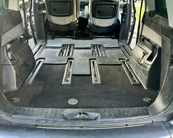 Пежо 807, объемом двигателя 2 л и пробегом 327 тыс. км за 7150 $, фото 29 на Automoto.ua