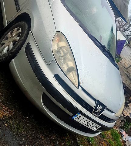 Сірий Пежо 807, об'ємом двигуна 2 л та пробігом 0 тис. км за 4500 $, фото 1 на Automoto.ua